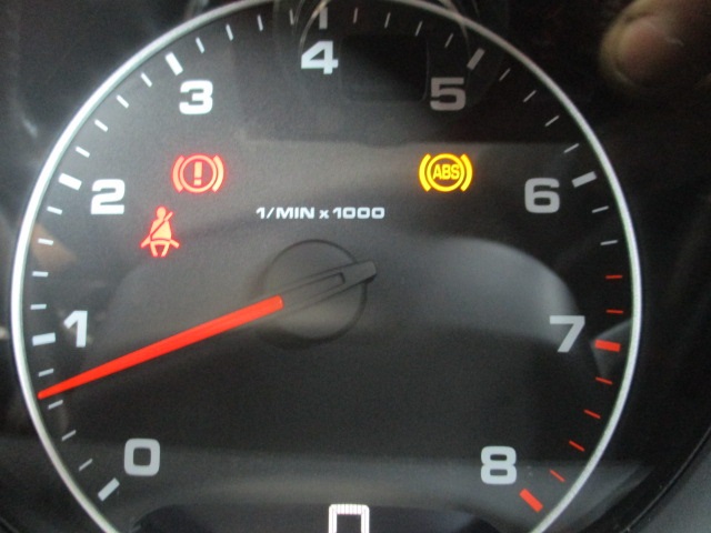 ポルシェ カイエン 958 ABS警告灯点灯修理 右リヤスピードセンサー交換
