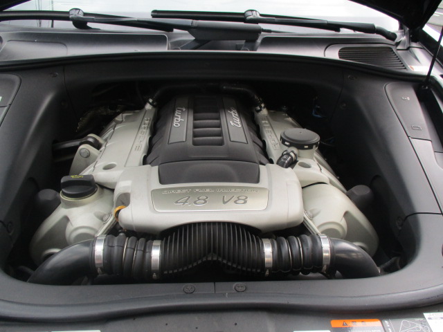 ポルシェ カイエン 955 V8 エンジン不調修理 作業事例 輸入車修理専門店 S Tech Carservice エステックカーサービス ベンツ Bmw ジャガー ポルシェなどの外車修理 鈑金塗装