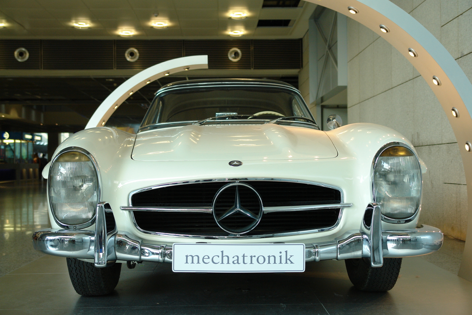 ベンツが故障したときの修理費用について解説 すぐ壊れるのは本当 輸入車修理専門店 S Tech Carservice エステックカーサービス ベンツ Bmw ジャガー ポルシェなどの外車修理 鈑金塗装 ベンツが故障したときの修理費用について解説 すぐ壊れるのは本当 輸入車修理専門店 S Tech Carservice エステックカーサービス ベンツ Bmw ジャガー ポルシェなどの外車修理 鈑金塗装