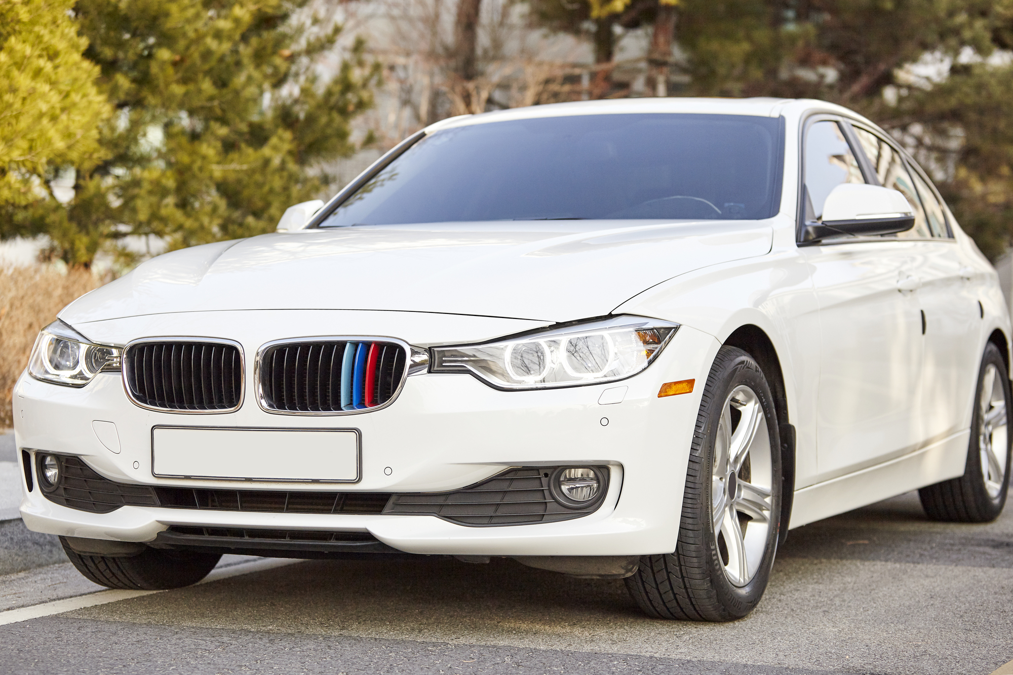 Bmwの板金塗装について解説 日数 ディーラーとカーショップの比較 修理事例など 輸入車修理専門店 S Tech Carservice エステックカーサービス ベンツ Bmw ジャガー ポルシェなどの外車修理 鈑金塗装