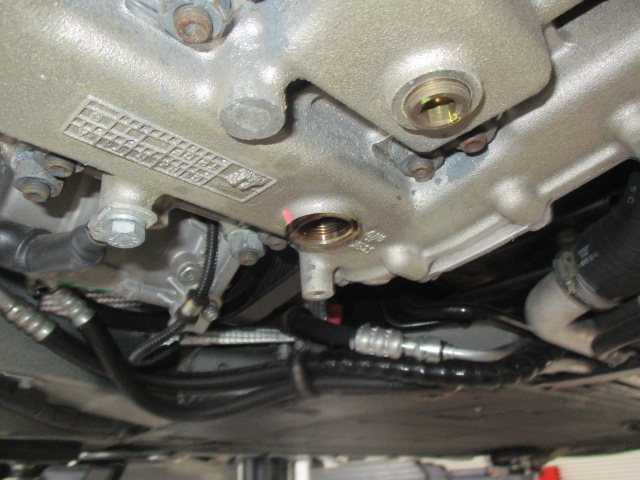 フェラーリ F430スパイダー エンジンオイル交換 作業事例 | 輸入車修理専門店 S-TECH carservice (エステックカーサービス)  ベンツ・BMW・ジャガー・ポルシェなどの外車修理・鈑金塗装