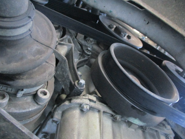 メルセデスベンツ W638 V230 クーラント漏れ修理 作業事例 | 輸入車