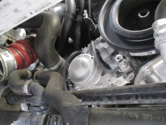 BMW E70 X5 オーバーヒート修理 作業事例 | 輸入車修理専門店 S-TECH 