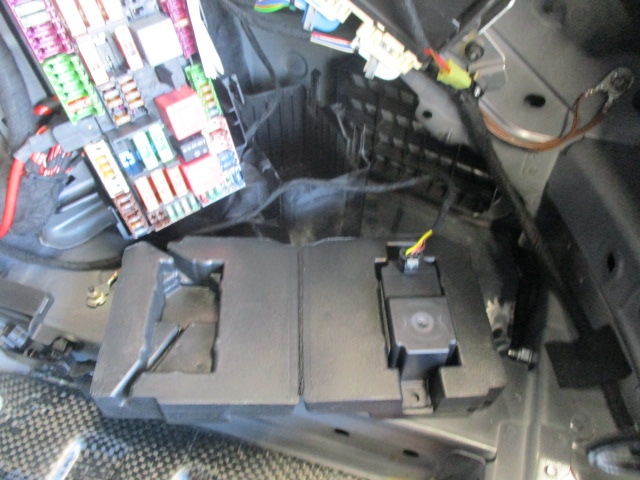 メルセデスベンツ AMG W222 S63 サブバッテリー交換 作業事例 | 輸入車