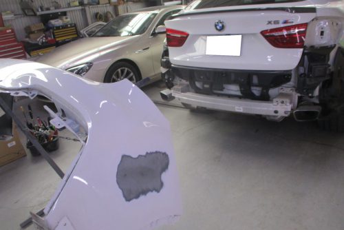 BMW、X6、F16、リアバンパー、キズ、凹み、修理、塗装
