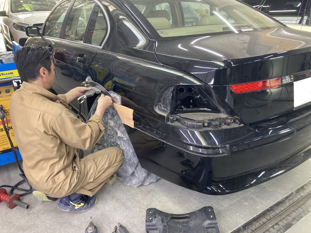 BMW、E65、7シリーズ、リアドア、クォーターパネル、キズ、凹み、修理、塗装、