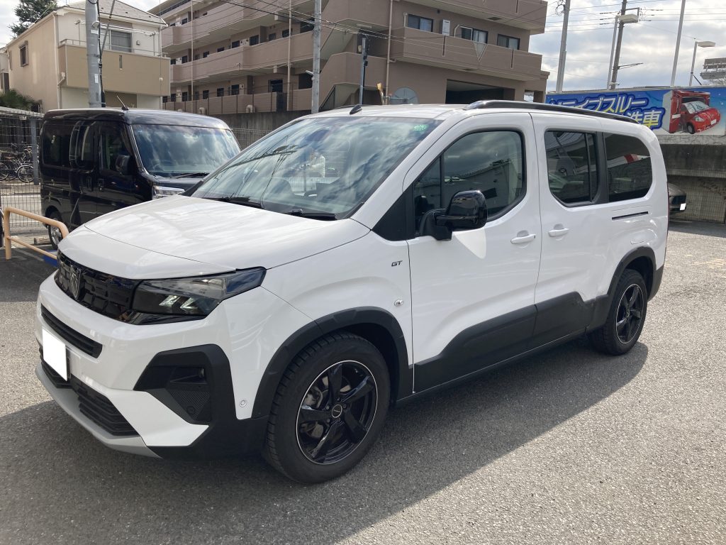 プジョー、リフター、リアドア、クォーターパネル、ロッカーパネル、キズ、凹み、修理、塗装、