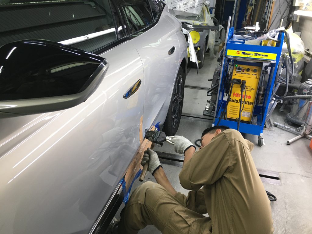 シトロエン、DS4、フロントドア、リアドア、キズ、凹み、修理、塗装、