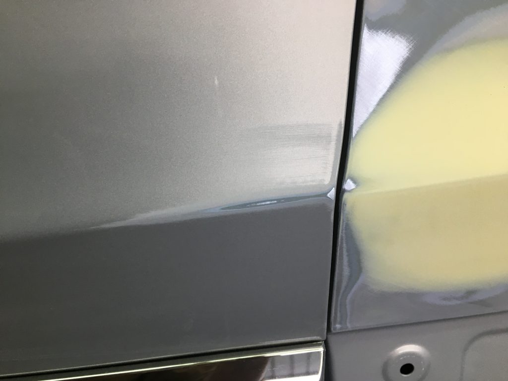 シトロエン、DS4、フロントドア、リアドア、キズ、凹み、修理、塗装、