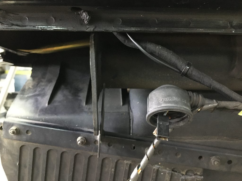 メルセデスベンツ、ゲレンデ、W463、リアバンパー、変形、交換、