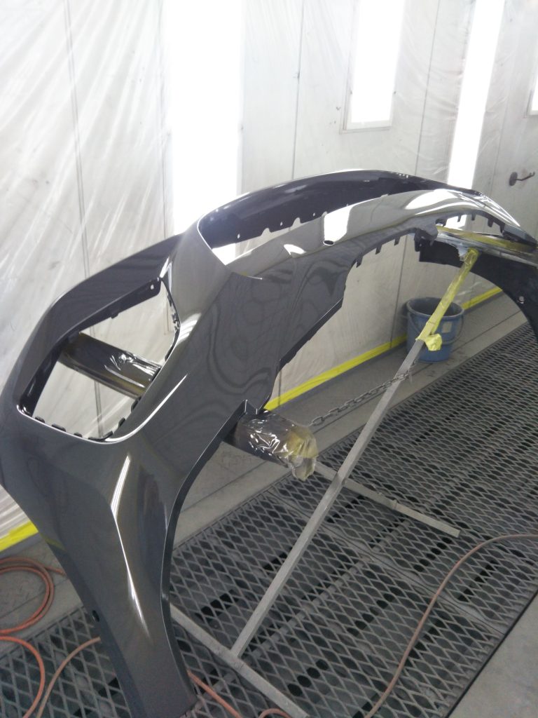 BMW、3シリーズ、G20、フロントバンパー、フロントフェンダー、Mスポーツエアロ、キズ、変形、交換、塗装、取付、