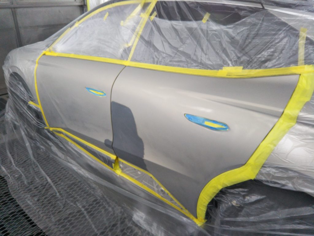 シトロエン、DS4、フロントドア、リアドア、キズ、凹み、修理、塗装、