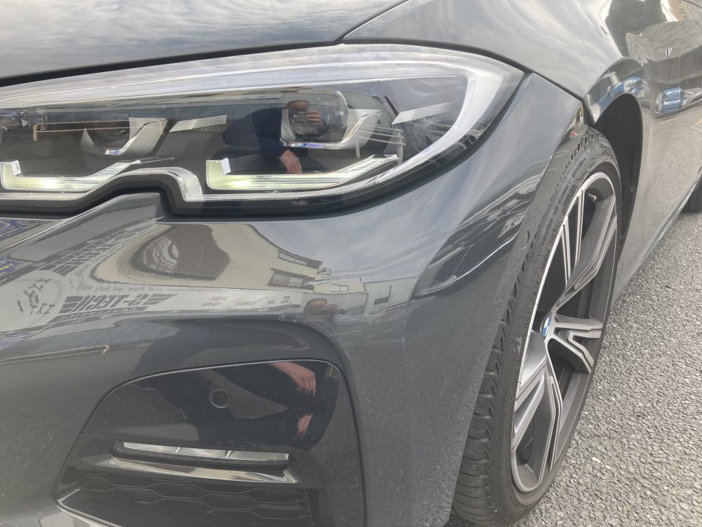BMW、3シリーズ、G20、フロントバンパー、フロントフェンダー、Mスポーツエアロ、キズ、変形、交換、塗装、取付、