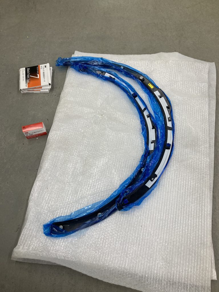 ランドローバー、ディスカバリー5、フロントバンパー、キズ、修理、塗装、