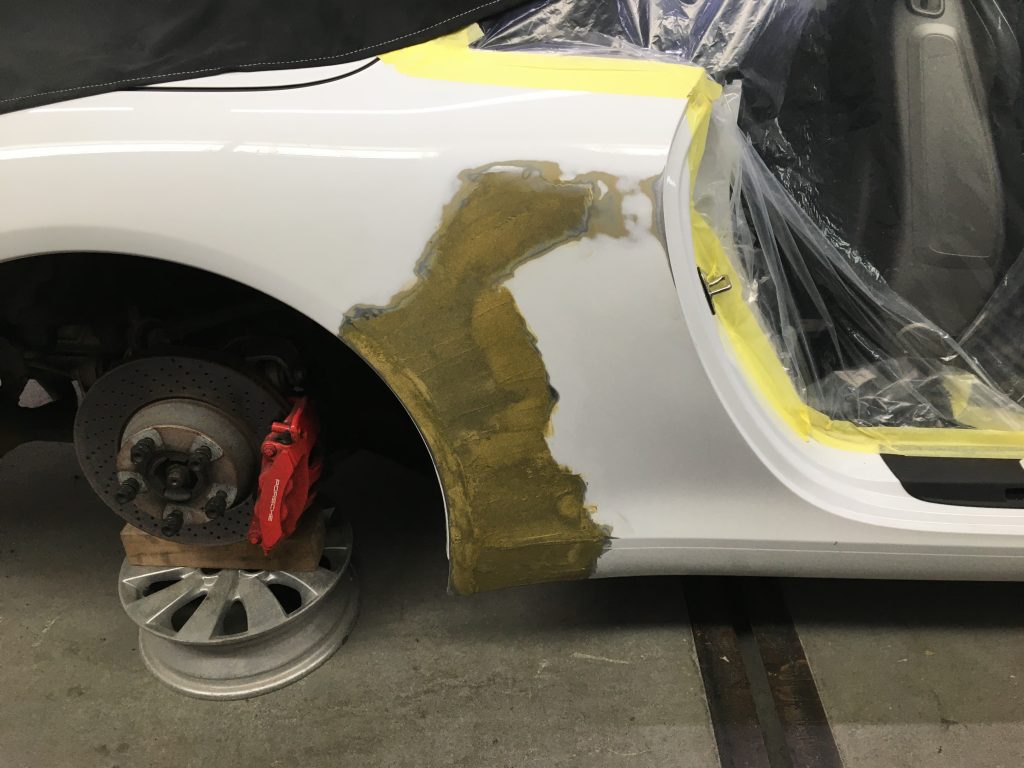 ポルシェ、911、フロントドア、クォーターパネル、ロッカーパネル、キズ、凹み、修理、交換、塗装、耐チップ塗装、