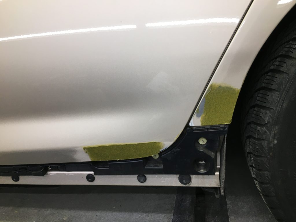 BMW、6シリーズ、F06、フロントバンパー、フロントフェンダー、リアドア、クォーターパネル、リアバンパー、キズ、凹み、変形、修理、交換、塗装