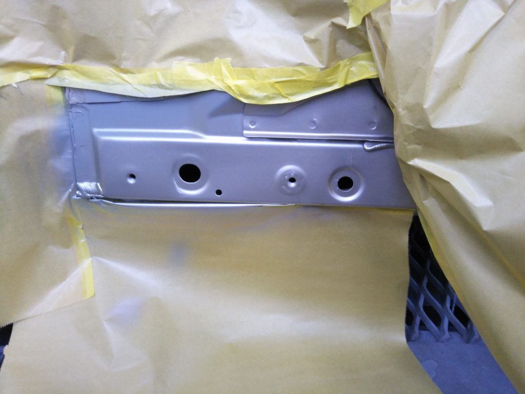 BMW、6シリーズ、F06、フロントバンパー、フロントフェンダー、リアドア、クォーターパネル、リアバンパー、キズ、凹み、変形、修理、交換、塗装