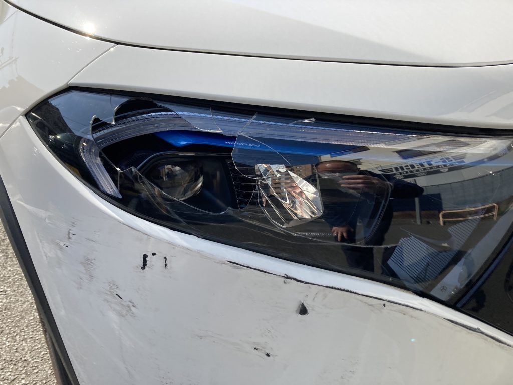 メルセデスベンツ、W243、EQA、フロントバンパー、ヘッドライト、レーダーセンサー、交換、脱着、点検、調整、塗装、