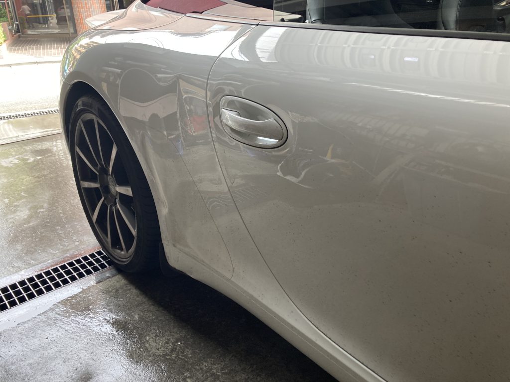 ポルシェ、911、フロントドア、クォーターパネル、ロッカーパネル、キズ、凹み、修理、交換、塗装、耐チップ塗装、