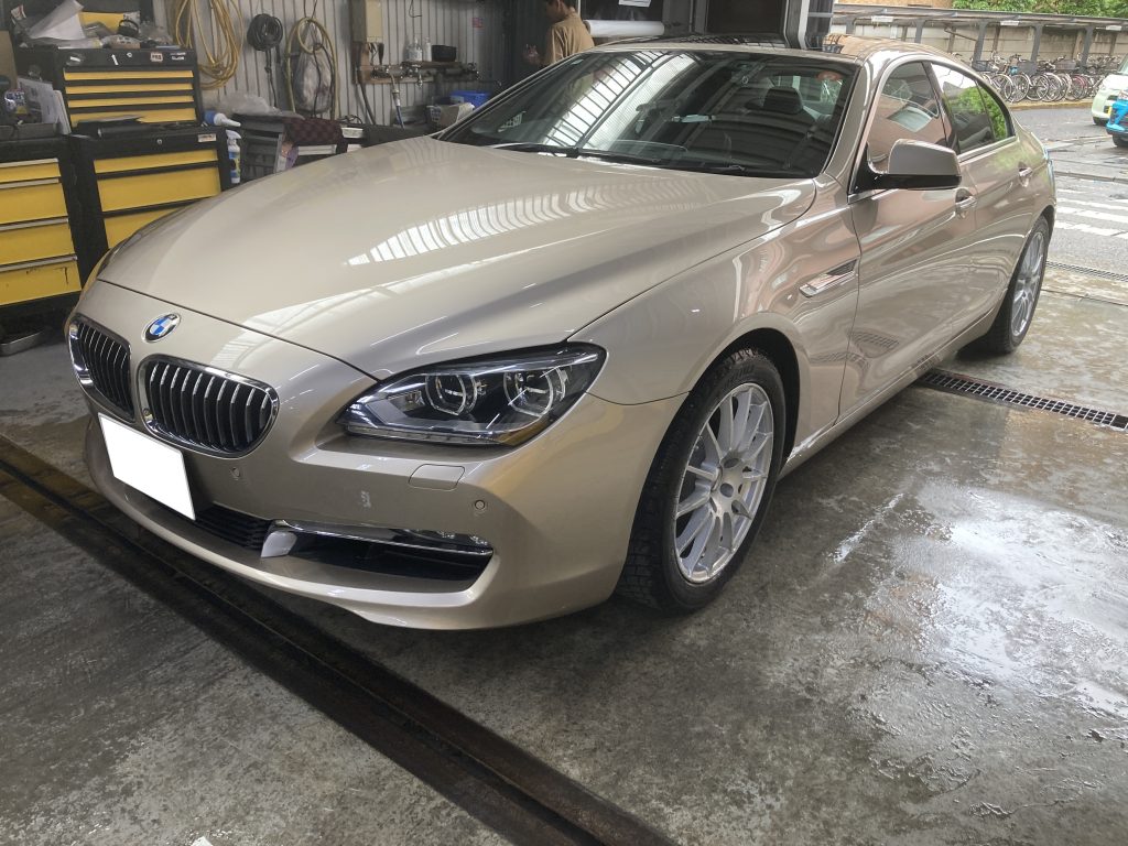 BMW、6シリーズ、F06、フロントバンパー、フロントフェンダー、リアドア、クォーターパネル、リアバンパー、キズ、凹み、変形、修理、交換、塗装