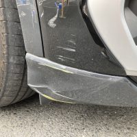 アウディ、Q4、フロントバンパーアッパ、フロントバンパーロア、フロントカバー、キズ、凹み、修理、塗装、