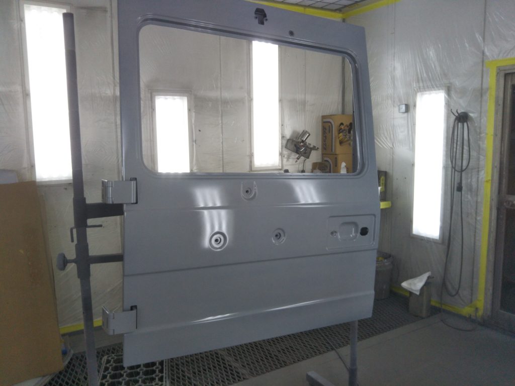 メルセデスベンツ、ゲレンデ、W463、リアゲート、背面タイヤカバー、キズ、変形、交換、塗装、