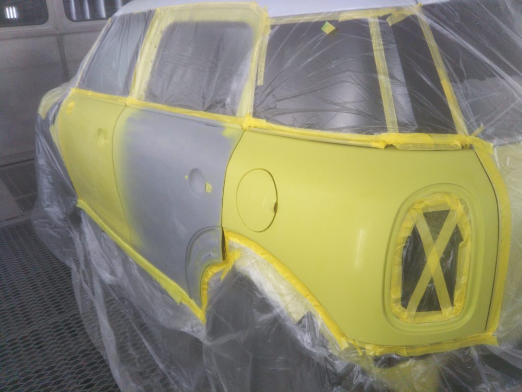 ミニ、リアドア、ドアハンドル、ルーフサイド、ミラーカバー、アルミホイール、キズ、凹み、修理、交換、塗装、