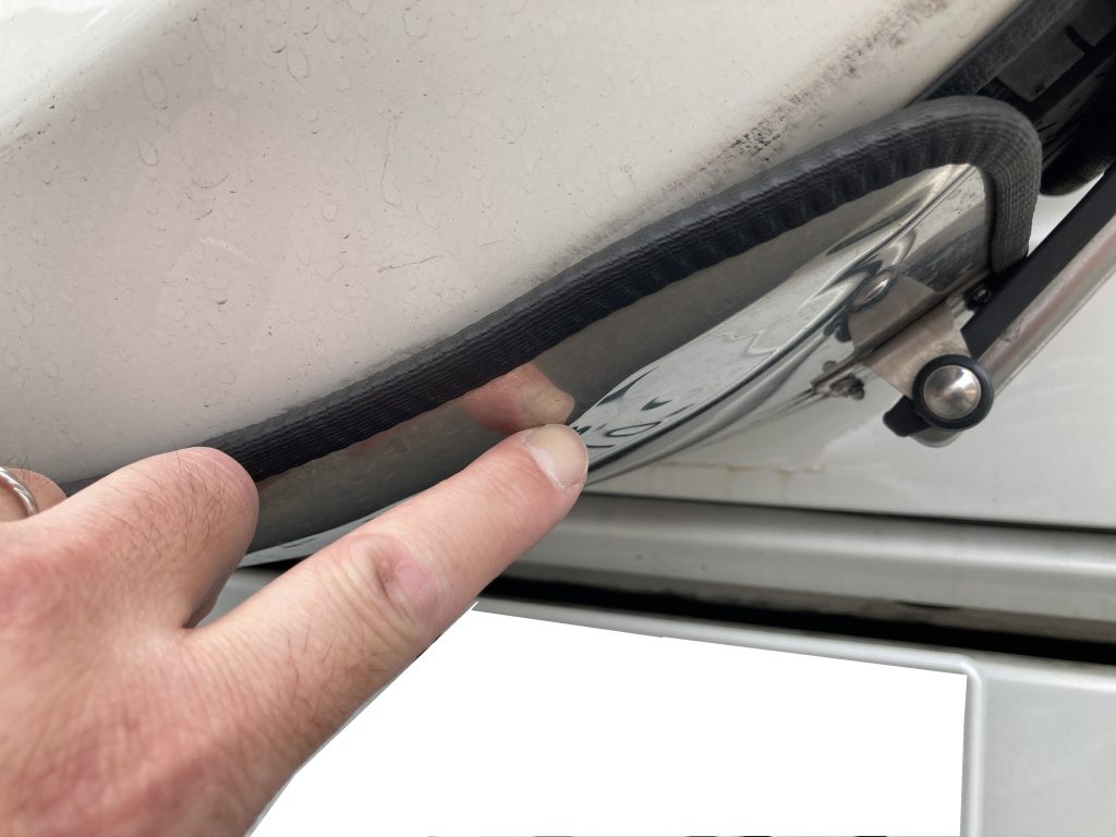 メルセデスベンツ、ゲレンデ、W463、リアゲート、背面タイヤカバー、キズ、変形、交換、塗装、