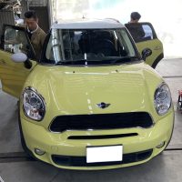 ミニ、リアドア、ドアハンドル、ルーフサイド、ミラーカバー、アルミホイール、キズ、凹み、修理、交換、塗装、