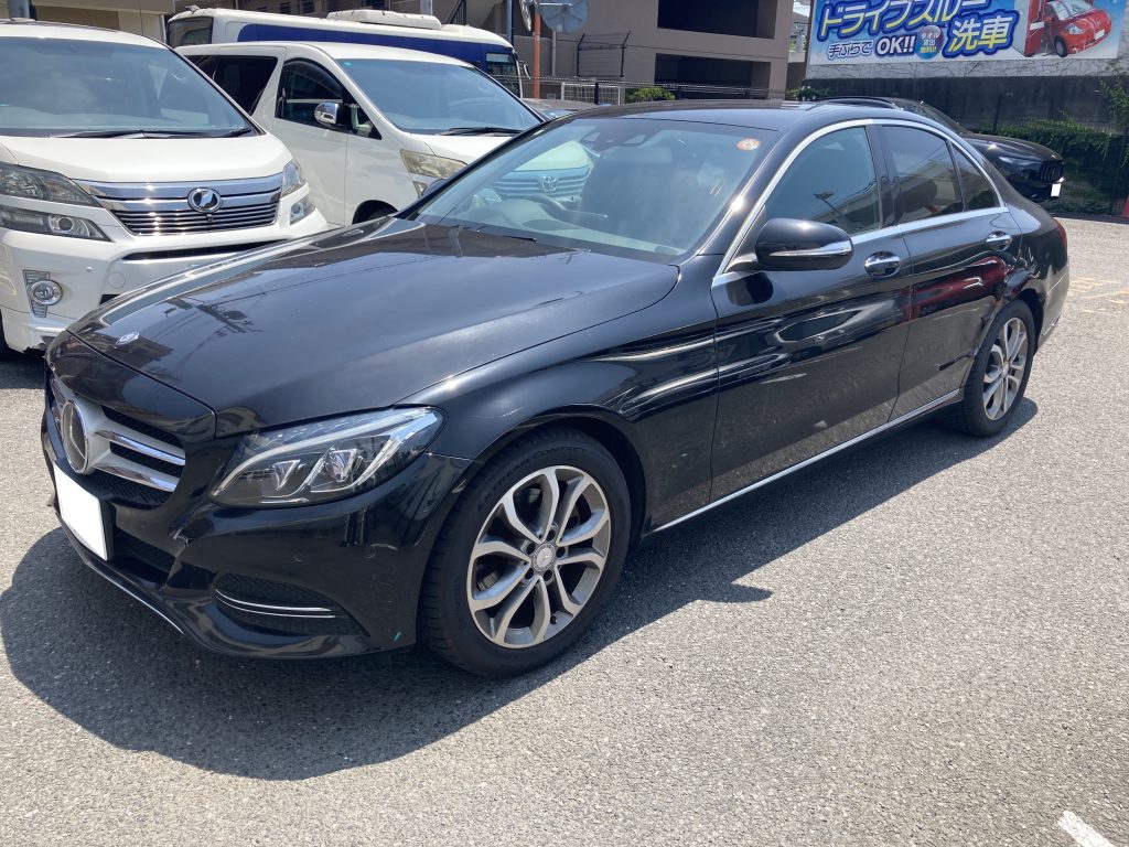 メルセデスベンツ、Cクラス、W205、リアドア、クォーターパネル、リアバンパー、キズ、凹み、修理、交換、塗装、