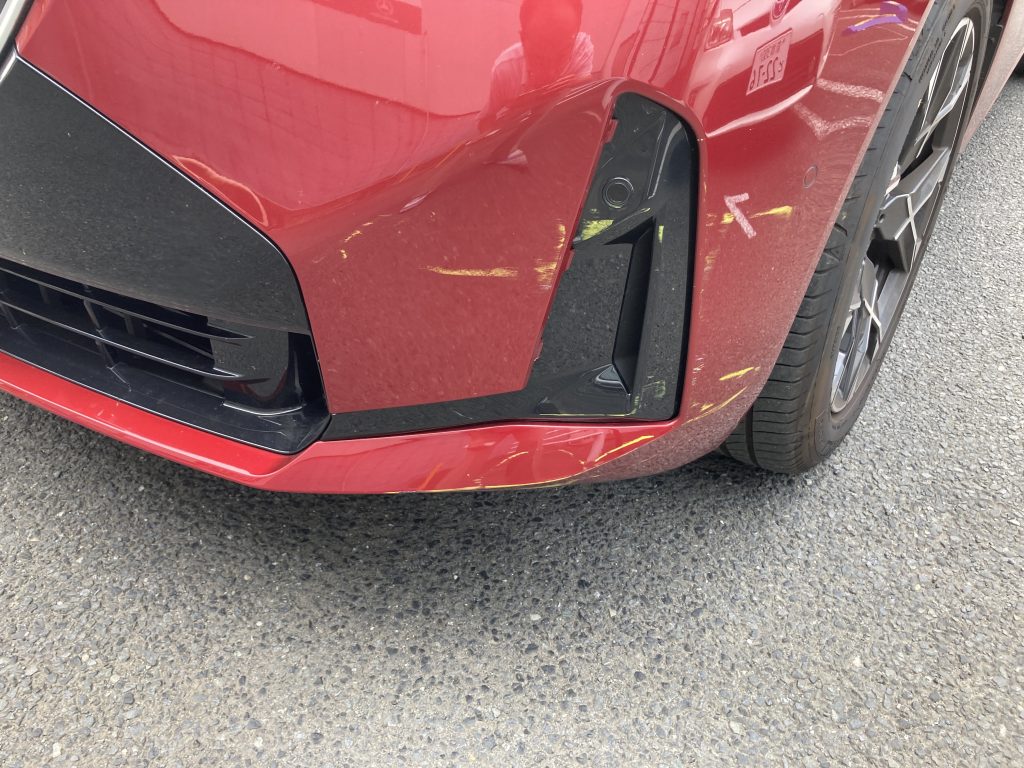 BMW、X3、G45、フロントバンパー、エアダクト、キズ、変形、修理、交換、塗装、