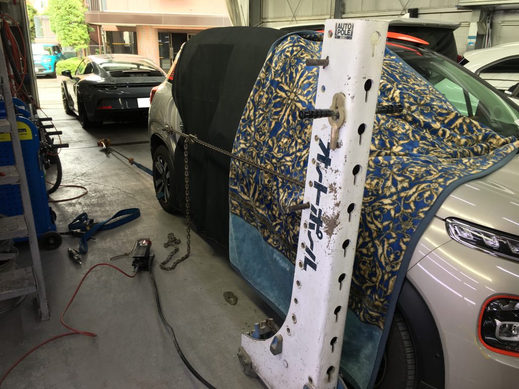 シトロエン、C3、リアドア、クォーターパネル、キズ、凹み、修理、交換、塗装、