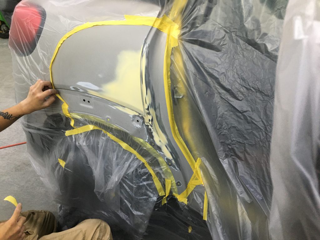 シトロエン、C3、リアドア、クォーターパネル、キズ、凹み、修理、交換、塗装、