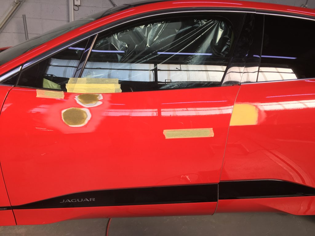 ジャガー、I-pace、フロントドア、リアドア、キズ、凹み、修理、塗装、