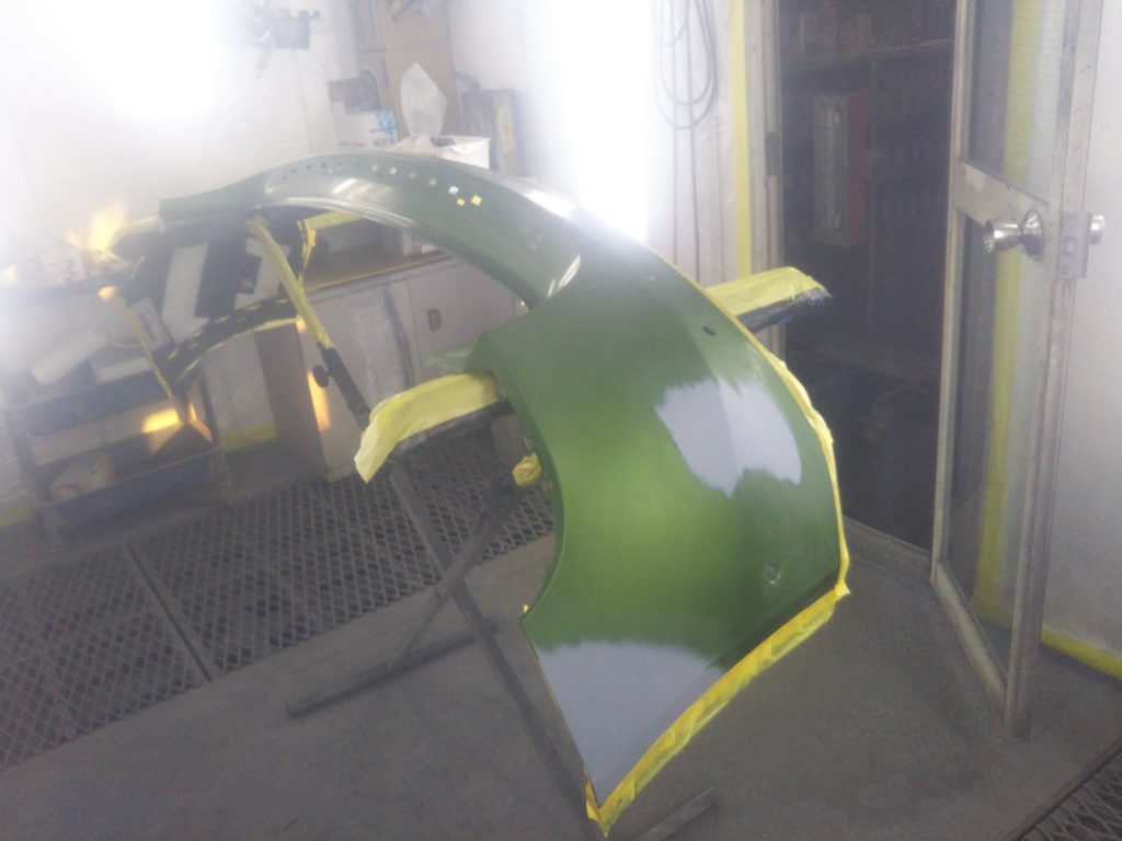 メルセデスベンツ、GLA、W156、フロントドア、クォーターパネル、リアバンパー、キズ、凹み、修理、デントリペア、