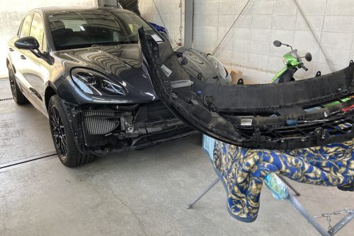 ポルシェ、マカン、フロントバンパー、リアバンパー、キズ、修理、塗装、