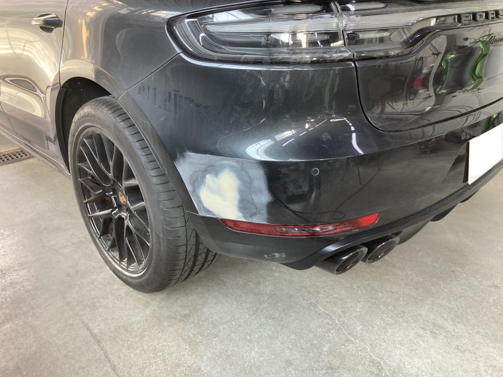 ポルシェ、マカン、フロントバンパー、リアバンパー、キズ、修理、塗装、