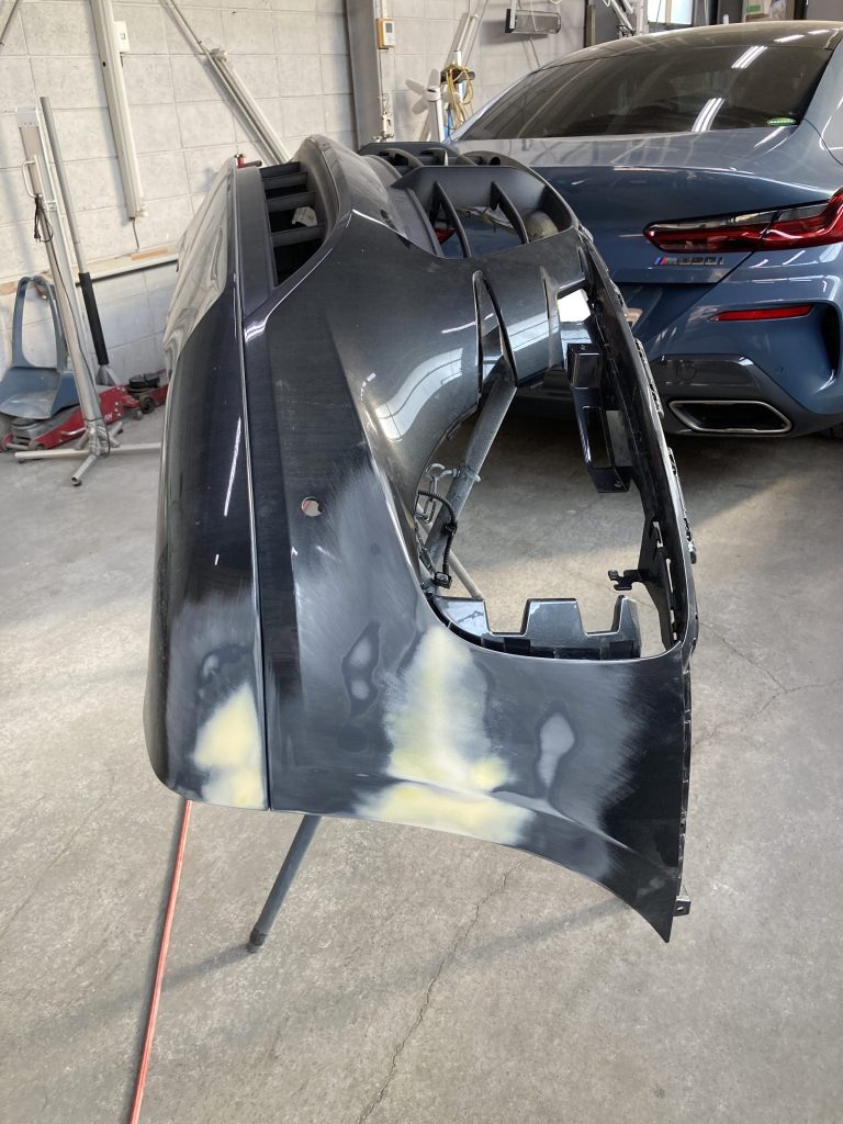 ポルシェ、マカン、フロントバンパー、リアバンパー、キズ、修理、塗装、