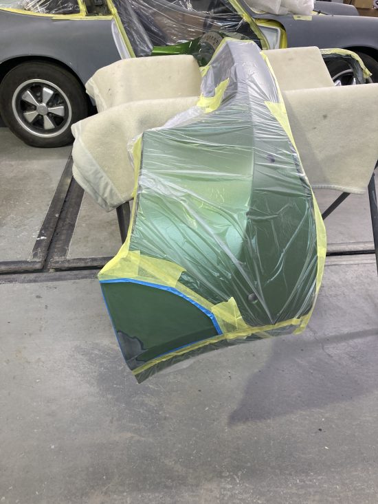 メルセデスベンツ、GLA、W156、フロントドア、クォーターパネル、リアバンパー、キズ、凹み、修理、デントリペア、