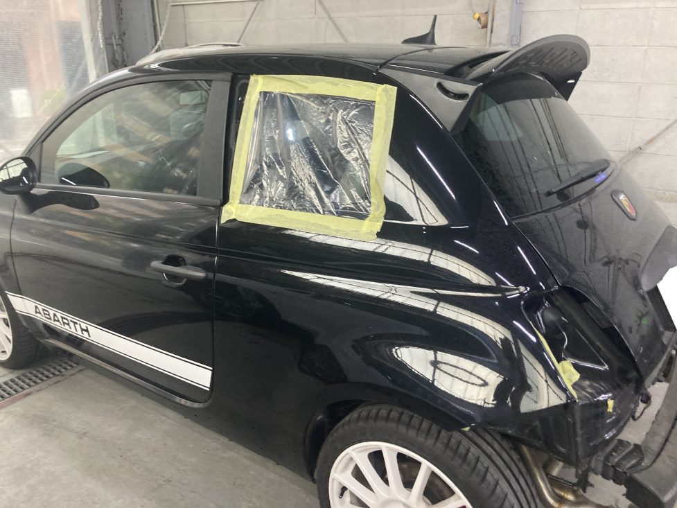 フィアット、アバルト695、クォーターパネル、リアバンパー、アルミホイール、キズ、変形、修理、交換、塗装、