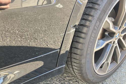 BMW、X3、G01、リアドア、クォーターパネル、アーチモール、キズ、凹み、修理、交換、塗装、