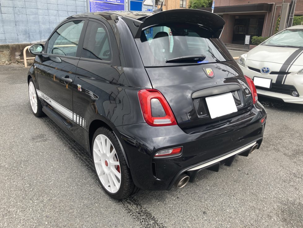 フィアット、アバルト695、クォーターパネル、リアバンパー、アルミホイール、キズ、変形、修理、交換、塗装、