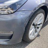 テスラ、モデル3、フロントバンパー、フロントフェンダー、キズ、変形、修理、交換、塗装、