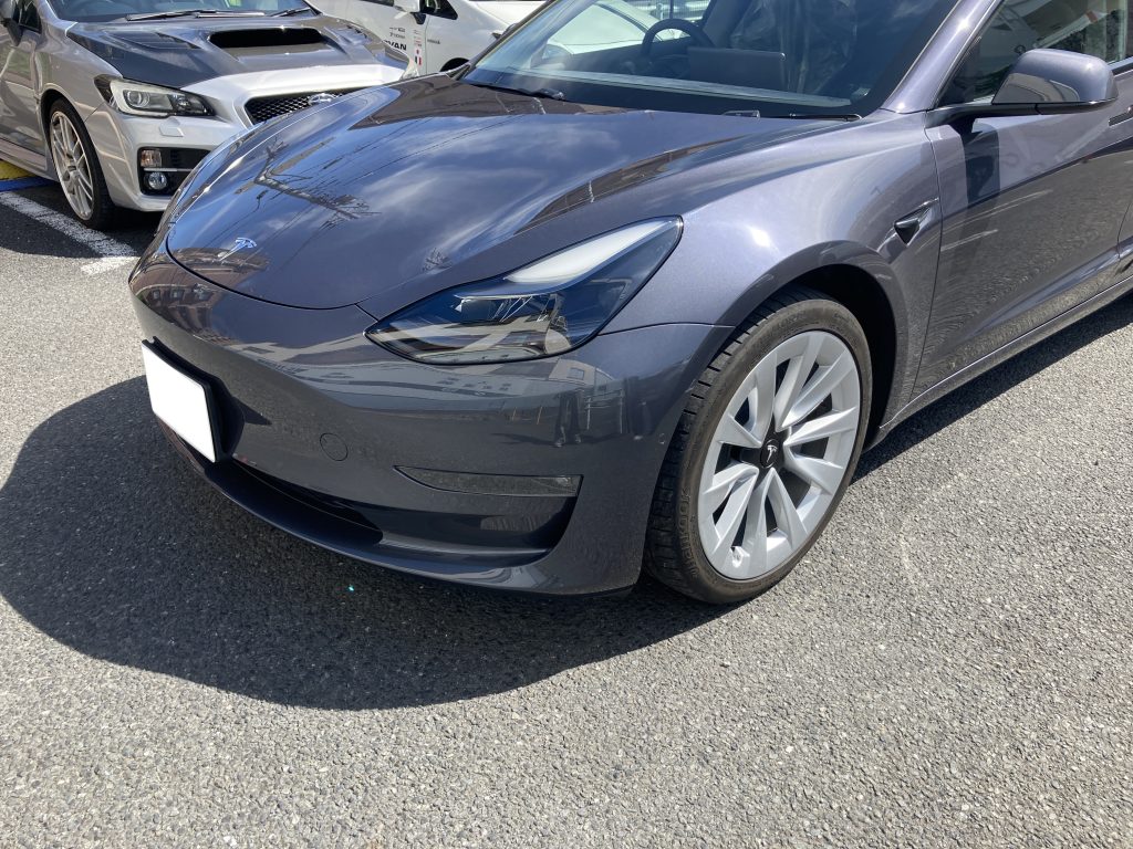 テスラ、モデル3、フロントバンパー、フロントフェンダー、キズ、変形、修理、交換、塗装、
