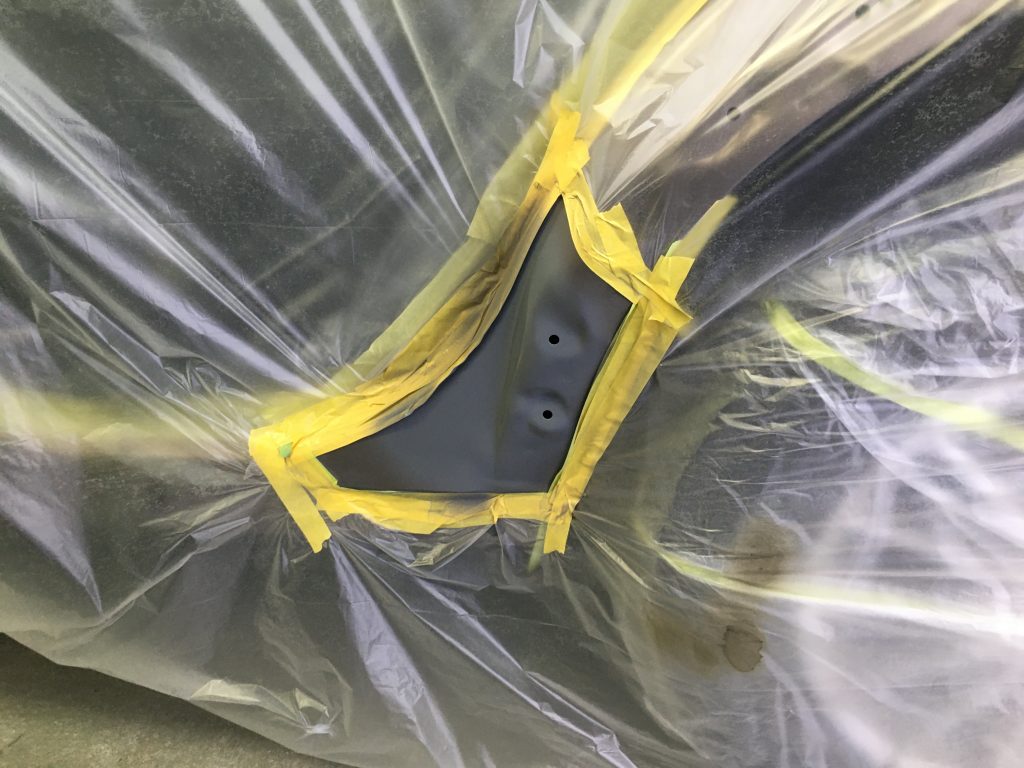 ランドローバー、ベラール、フロントドア、リアドア、クォーターパネル、キズ、凹み、修理、交換、塗装、