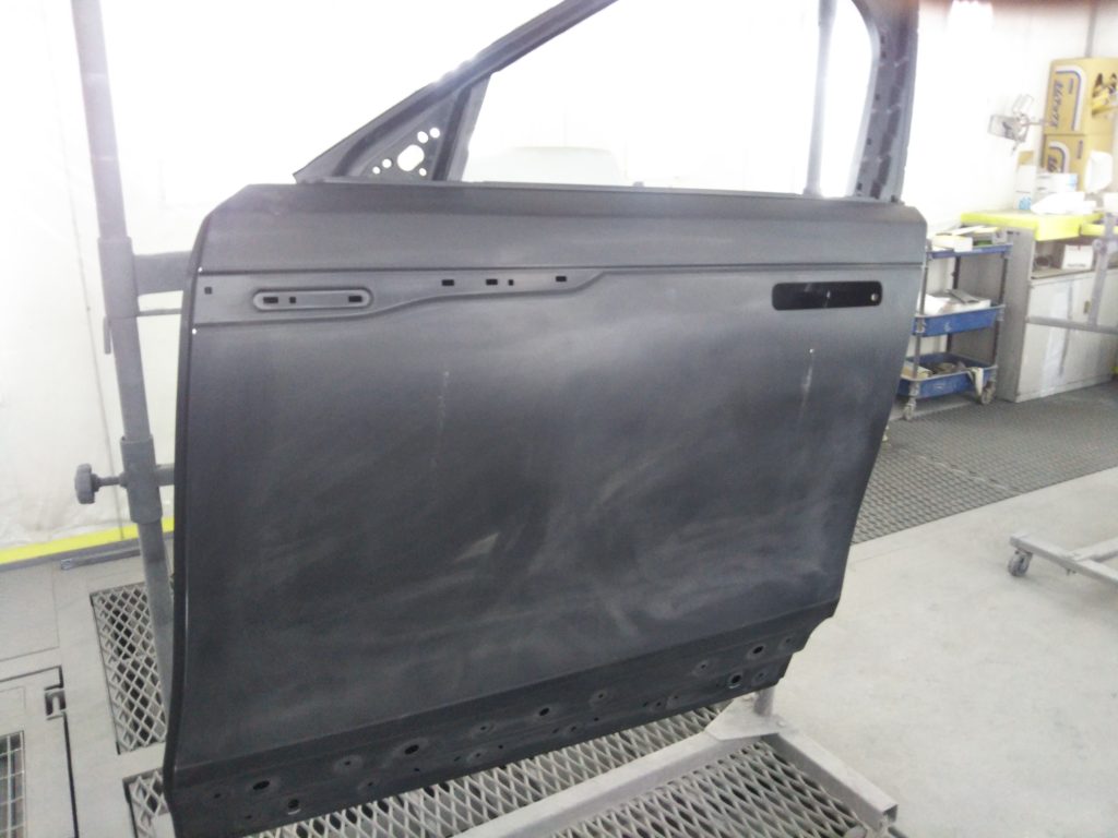 ランドローバー、ベラール、フロントドア、リアドア、クォーターパネル、キズ、凹み、修理、交換、塗装、