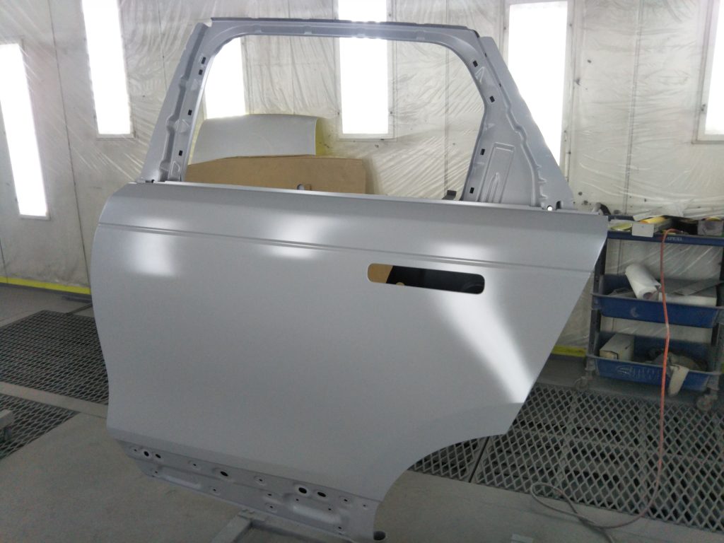 ランドローバー、ベラール、フロントドア、リアドア、クォーターパネル、キズ、凹み、修理、交換、塗装、