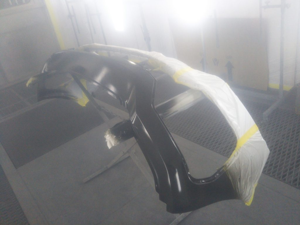 フォルクスワーゲン、T6、フロントバンパー、フロントフェンダー、フロントサポート、ヘッドライト、キズ、凹み、交換、塗装、