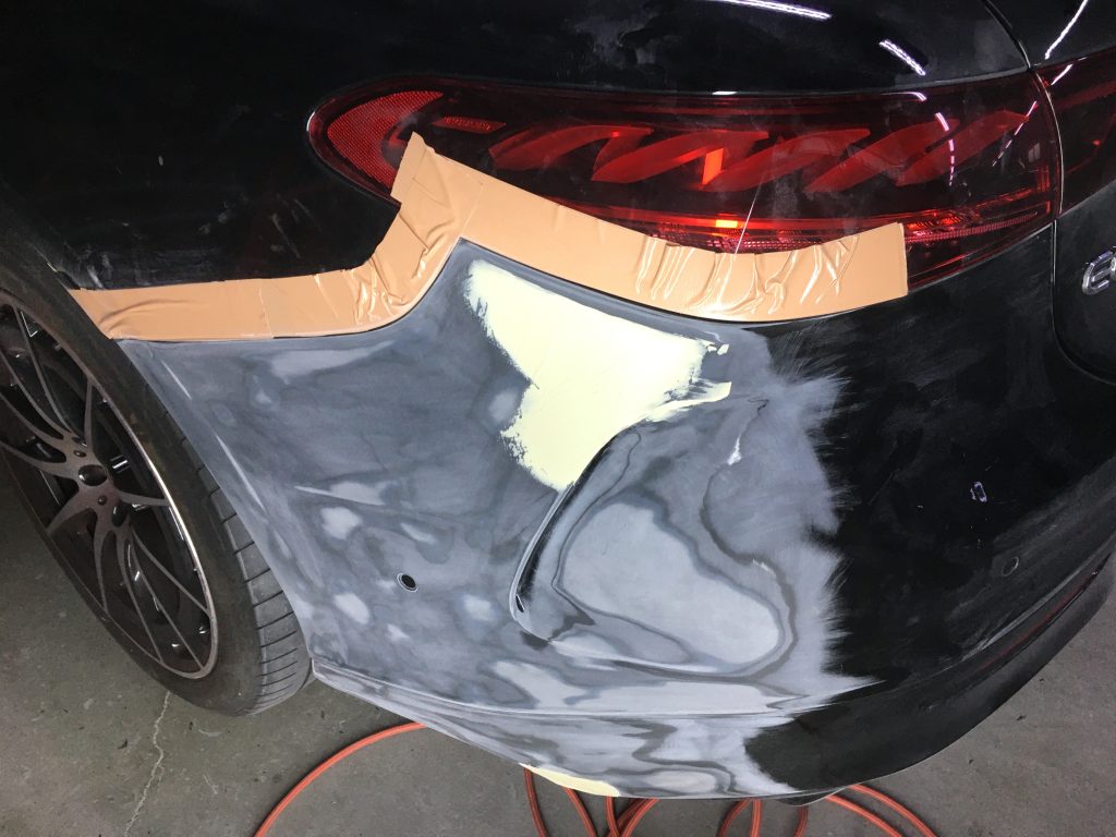 メルセデスベンツ、W297、EQS、リアバンパー、キズ、修理、再塗装修理