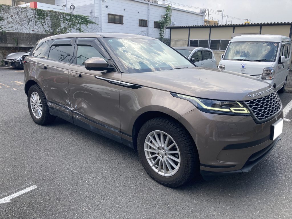 ランドローバー、ヴェラール、フロントドア、リアドア、クォーターパネル、キズ、凹み、修理、交換、塗装、